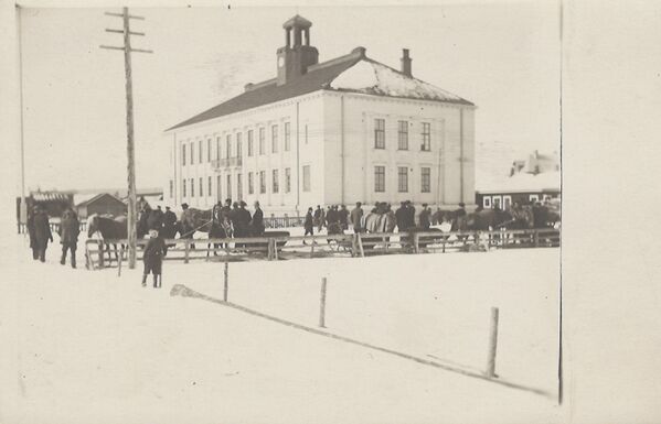 Lapuan kunnantalo
Talvinen kuva noin 1927 paikkeilta. Kortissa ei ole taustaviivoitusta.
