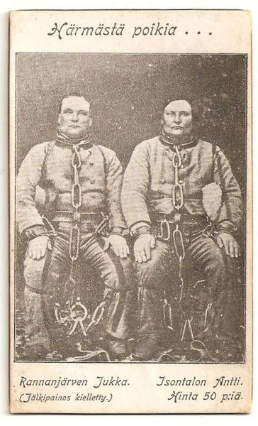 KAUHAVA
Isontalon Antti ja Antti RannajÃ¤rvi, Puukkojunkkareiden tunnetuimmat. HeidÃ¤n aikansa oli 1856-1867. Nimismies Adolf HÃ¤gglund oli se joka lopulta laittoi herrat rautoihin. Isotalo sai kuolemantuomion, mutta se muutettiin sittemmin vankeudeksi. Kuvassa on melkoisen isot raudat, ei nÃ¤istÃ¤ monikaan tainnut eroon pÃ¤Ã¤stÃ¤ kun niihin laitettiin.
